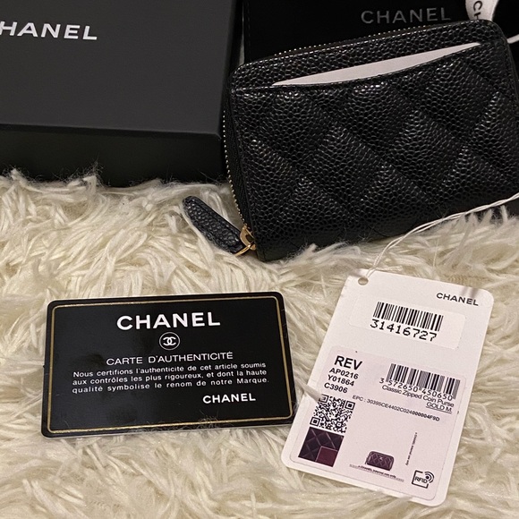 Chanel Classic Zipped Coin Purse - Picture 7 of 16